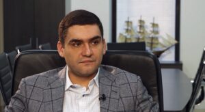 Șeful celei mai mari companii din domeniul IT din Rusia a murit. Anton Cherepennikov a fost găsit mort în biroul său