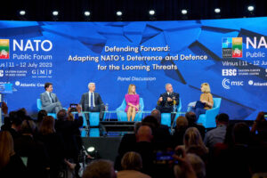 Financial Times: De ce NATO va fi nevoită să evolueze în ritmul Americii