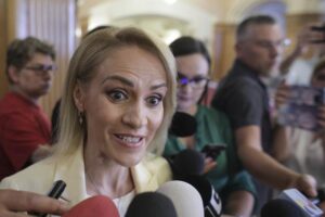 Gabriela Firea demisionează din guvern și de la șefia PSD București