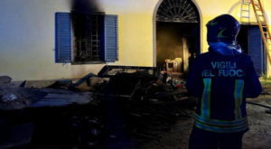 Cel puțin șase oameni au murit