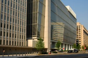 România, în categoria țărilor cu venituri mari, în topul Băncii Mondiale. Cât a crescut venitul mediu pe cap de locuitor în 2022