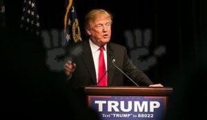 Președintele american arestat de două ori, Donald Trump, este acuzat că a cerut șetrgerea imaginilor de supraveghere de la Mar-al Lago