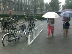 PRĂPĂD la Beijing: 33 de morți și 18 dispăruți! – VIDEO