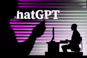 Oficialii britanici atrag atenția că chatboturile AI ar putea prezenta riscuri cibernetice