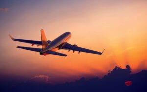 O jurnalistă din Italia a fost dată jos din avion, alături de o turistă, la plecarea spre Atena