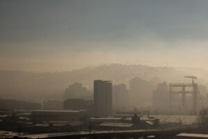 Poluarea aerului scurtează durata de viață a românilor