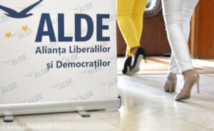 PNL va „absorbi” ALDE, fostul partid al lui Călin Popescu Tăriceanu