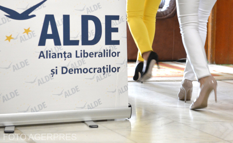 PNL va „absorbi” ALDE, fostul partid al lui Călin Popescu Tăriceanu