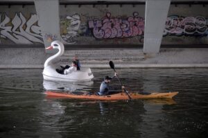 Lacul Titan, accesibil pentru persoanele cu dizabilități. Zona va avea pontoane și caiace special adaptate