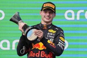 Max Verstappen a câștigat Marele Premiu al Japoniei. E a 13-a victorie a sezonului pe circuitul de la Suzuka