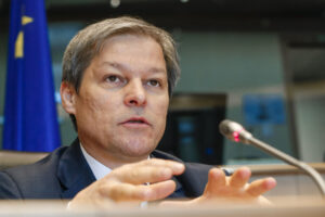 Cioloș îi cere lămuriri lui Ciolacu în legătură cu transformarea Deltei Dunării în pajiște
