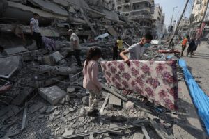 România trimite în Fâșia Gaza mâncare și articole de cazarmament