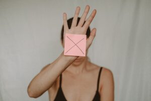 Ministerul Justiției anunță achiziția de vouchere destinate victimelor infracțiunilor grave