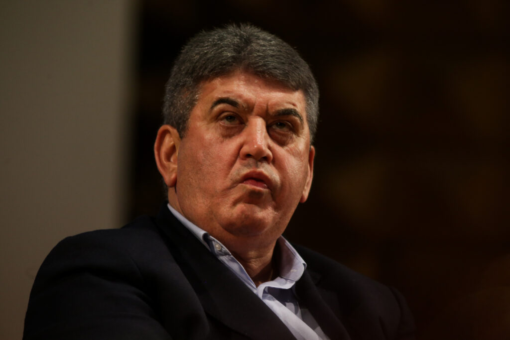 Gabriel Oprea rămâne cu titlul de doctor, deși a fost declarat plagiator