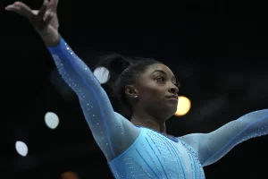 Simone Biles face istorie în prima zi de calificări