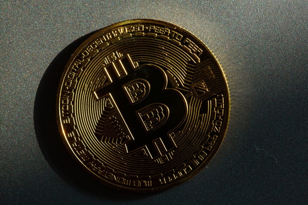 Piața criptomonedelor a crescut. Iată care este actuala valoare a monedei Bitcoin