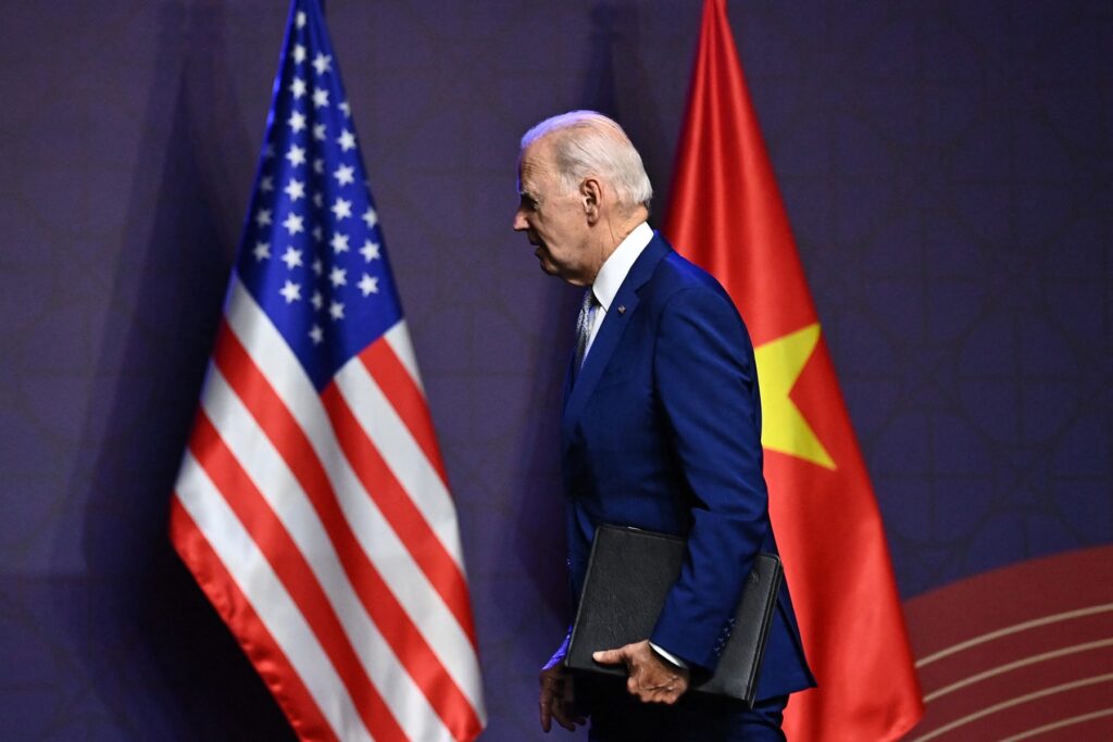 China continuă dezvoltarea arsenalului nuclear și balistic