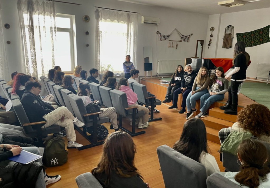Atelier civic Târgoviște: Lecții deschise Cum prevenim violența | Cum combatem consumul de droguri