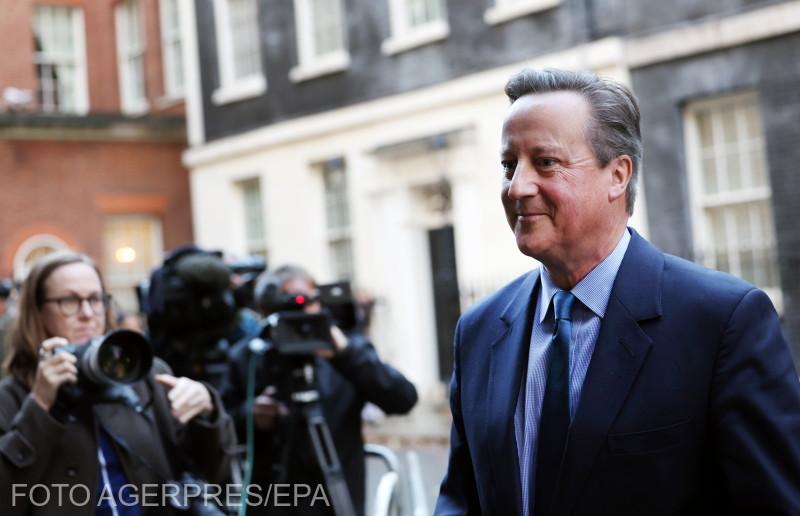 Marea Britanie: David Cameron revine în guvern, ca ministru de externe