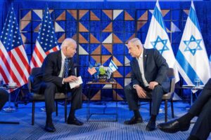 Netanyahu denunță ”axa terorismului” condusă de Iran / Biden îi cere premierului Israelului să întrerupă bombardamentele asupra Fâșiei Gaza