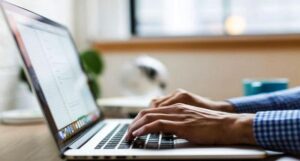 Inteligența Artificială, reglementată prin lege de Uniunea Europeană