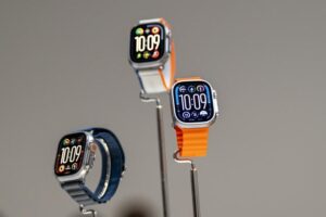 Apple oprește vânzarea a două modele de ceasuri