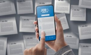 52% dintre angajați vor un job nou în 2024