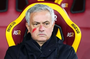 Jose Mourinho și staff-ul său vor părăsi clubul cu efect imediat