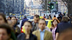 7 din 10 români sunt optimiști despre creșterea economică