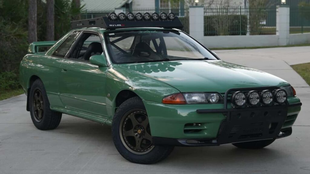 R32 Nissan Skyline GT-R Safari Edition are 500 CP