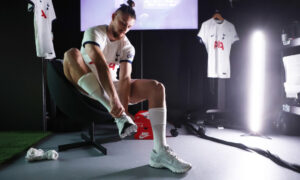 Radu Drăguşin a debutat duminică pentru Tottenham Hotspur