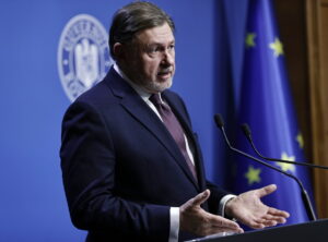 „Modestul” Alexandru Rafila vrea să fie eurodeputat: Îmi acord 9 plus pentru mandatul de ministru