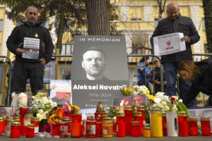 Trupul lui Alexei Navalnîi are vânătăi și a fost mutat la morga spitalului din Salekhard. Principalele IPOTEZE privind cauza vânătăilor