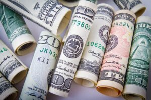 Creșterea economică încetinește în 2024
