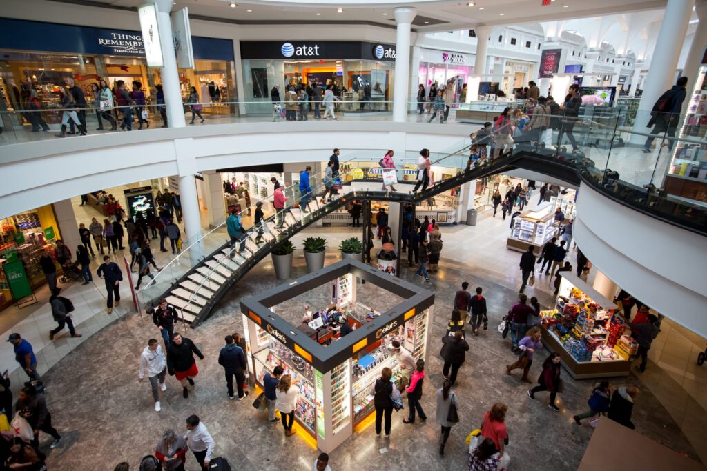 Analiștii financiari sunt mai încrezători în economia României
