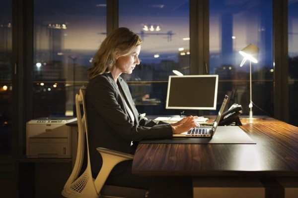 Media salarială la femei a ajuns la 6.026 lei