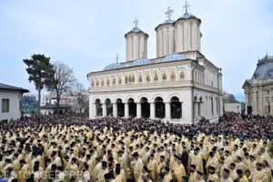 Legea prin care 2025 va fi „Anul Centenar al Patriarhiei Române”, promulgată de Iohannis
