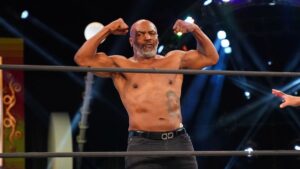 Mike Tyson revine în ring. Fostul campion va lupta cu Jake Paul