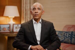 Obama spune că Jeff Bezos ar trebui să se preocupe de Pământ