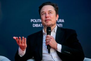 Musk dezvăluie cât de des consumă ketamină