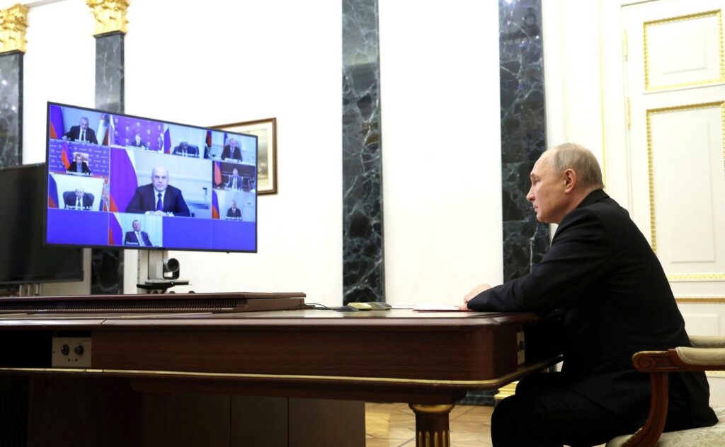 Frenezia elitelor ruse privind viitorul politic în următorul mandat al președintelui Putin