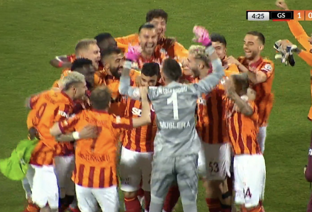 Galatasaray a câştigat Supercupa după doar 4 minute de fotbal