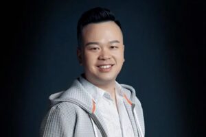 Planul macabru al unui avocat care și-a ucis șeful celebru și și-a otrăvit colegii. S-a inspirat dintr-un serial de pe Netflix