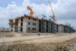 În București, dezvoltatorii imobiliari ridică locuințe noi