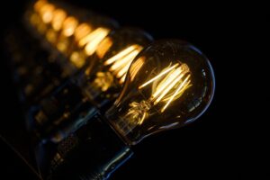 România a înregistrat cel mai mic consum de electricitate din istorie