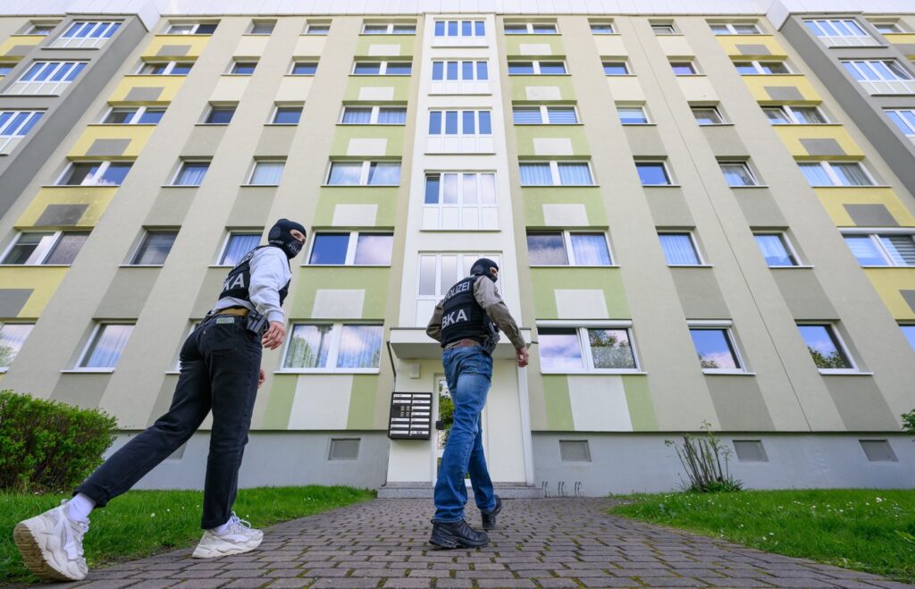 Consilierul unui eurodeputat german, arestat pentru spionaj în favoarea CHINEI /Parlamentul European l-a suspendat din funcție