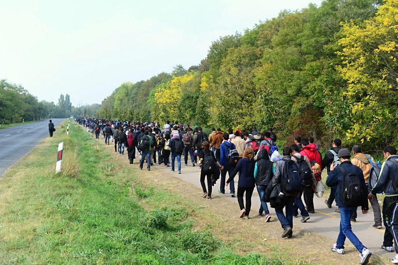 Majoritatea statelor UE cer să trimită migranți în țări terțe
