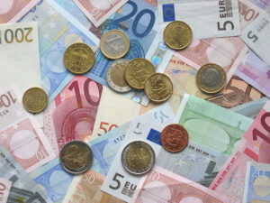 De ce România nu deține moneda euro