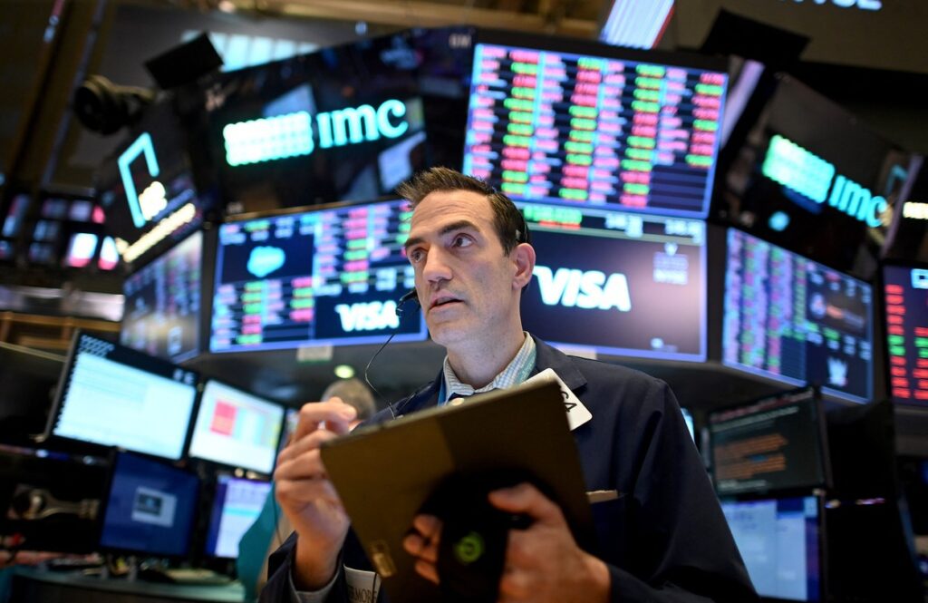 Indicele Dow Jones a trecut pentru prima dată de 40.000