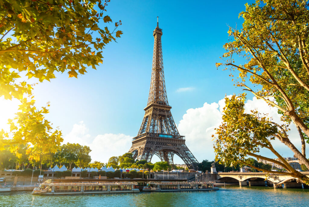Gunoierii francezi amenință cu greva pe durata Jocurilor Olimpice de la Paris